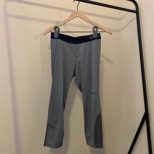 Nike Pro cropped leggings